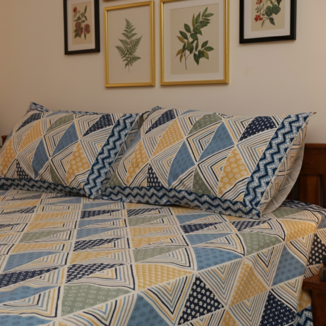 Soot Studio Navrang Angles Hand block Print Cotton Bedsheet with 2 Pillow Covers 210 TC Size 100x108